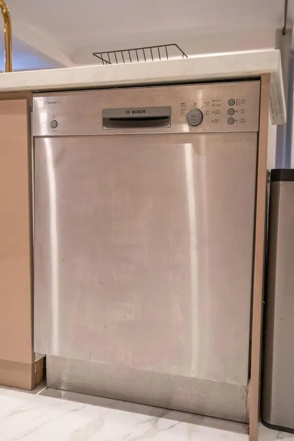 Apartment Luxury Living 2 Bedrooms 4 Beds 2B Athrooms In Southern Brisbane+ Parking