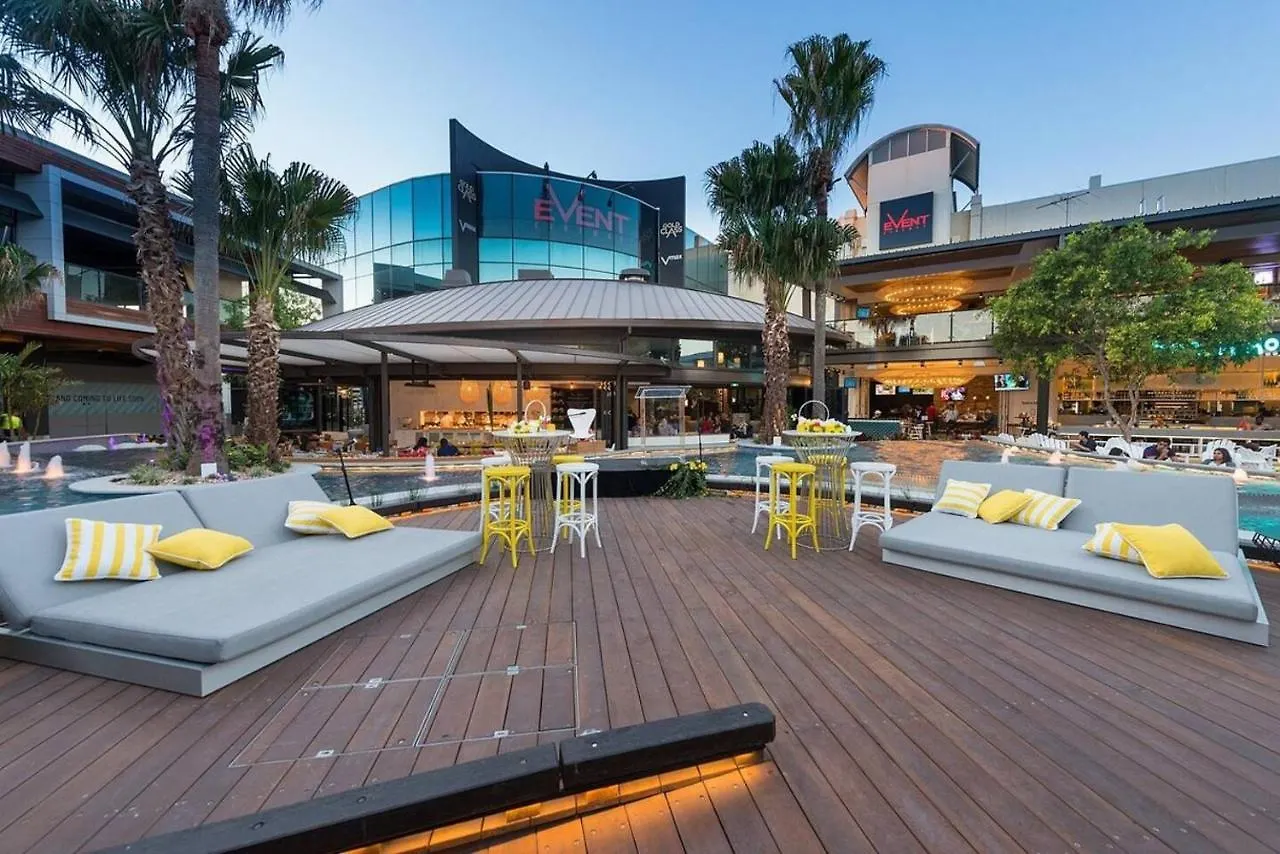 Luxury Living 2 Bedrooms 4 Beds 2B Athrooms In Southern Brisbane+ Parking 0*, Brisbane Australia
