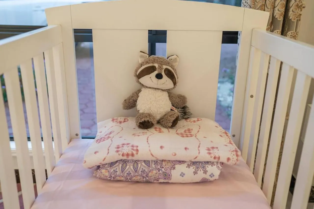 Luxury Living 2 Bedrooms 4 Beds 2B Athrooms In Southern Brisbane+ Parking 0*, Brisbane
