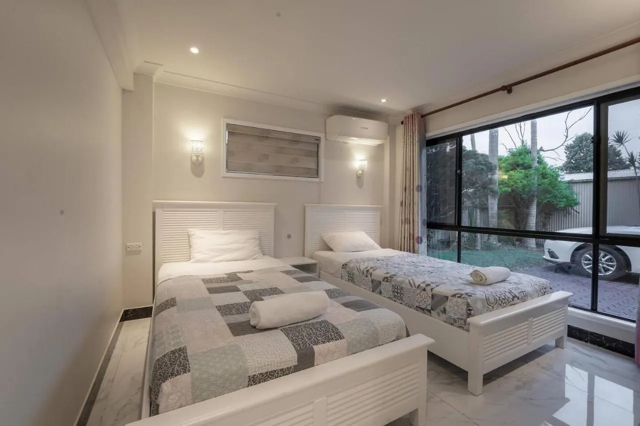 Luxury Living 2 Bedrooms 4 Beds 2B Athrooms In Southern Brisbane+ Parking Brisbane